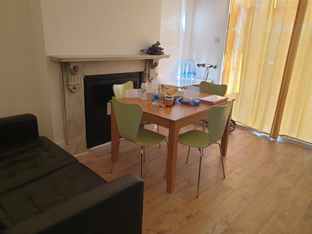 Burney Tomar House Leilighet Croydon Eksteriør bilde